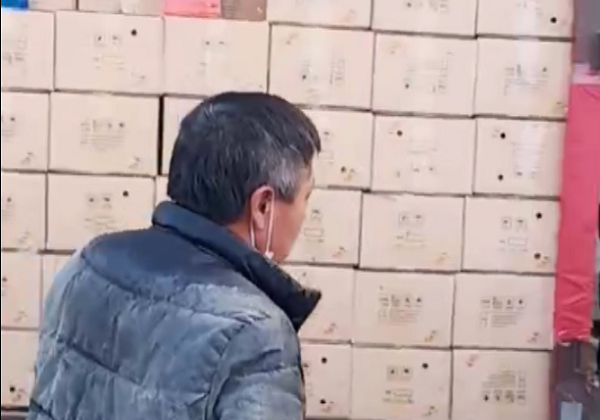 給惠農網送貨的這名司機火了 網友:逆行英雄!