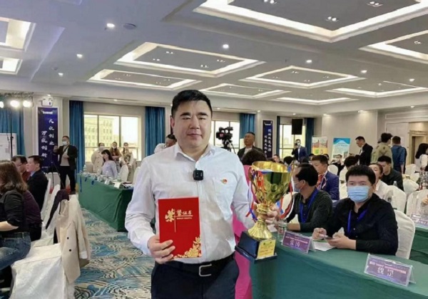 惠農(nóng)網(wǎng)培訓(xùn)學(xué)員周海龍：外貿(mào)商人回鄉(xiāng)養(yǎng)蝦 借力電商在家門口做天下生意